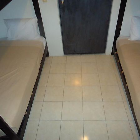 Humble Bumble Hostel Playa del Carmen Exterior photo