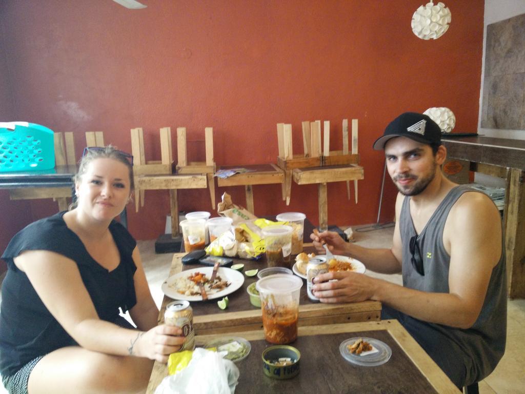 Humble Bumble Hostel Playa del Carmen Exterior photo