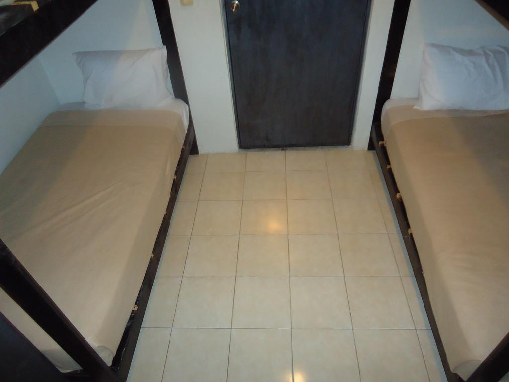 Humble Bumble Hostel Playa del Carmen Exterior photo