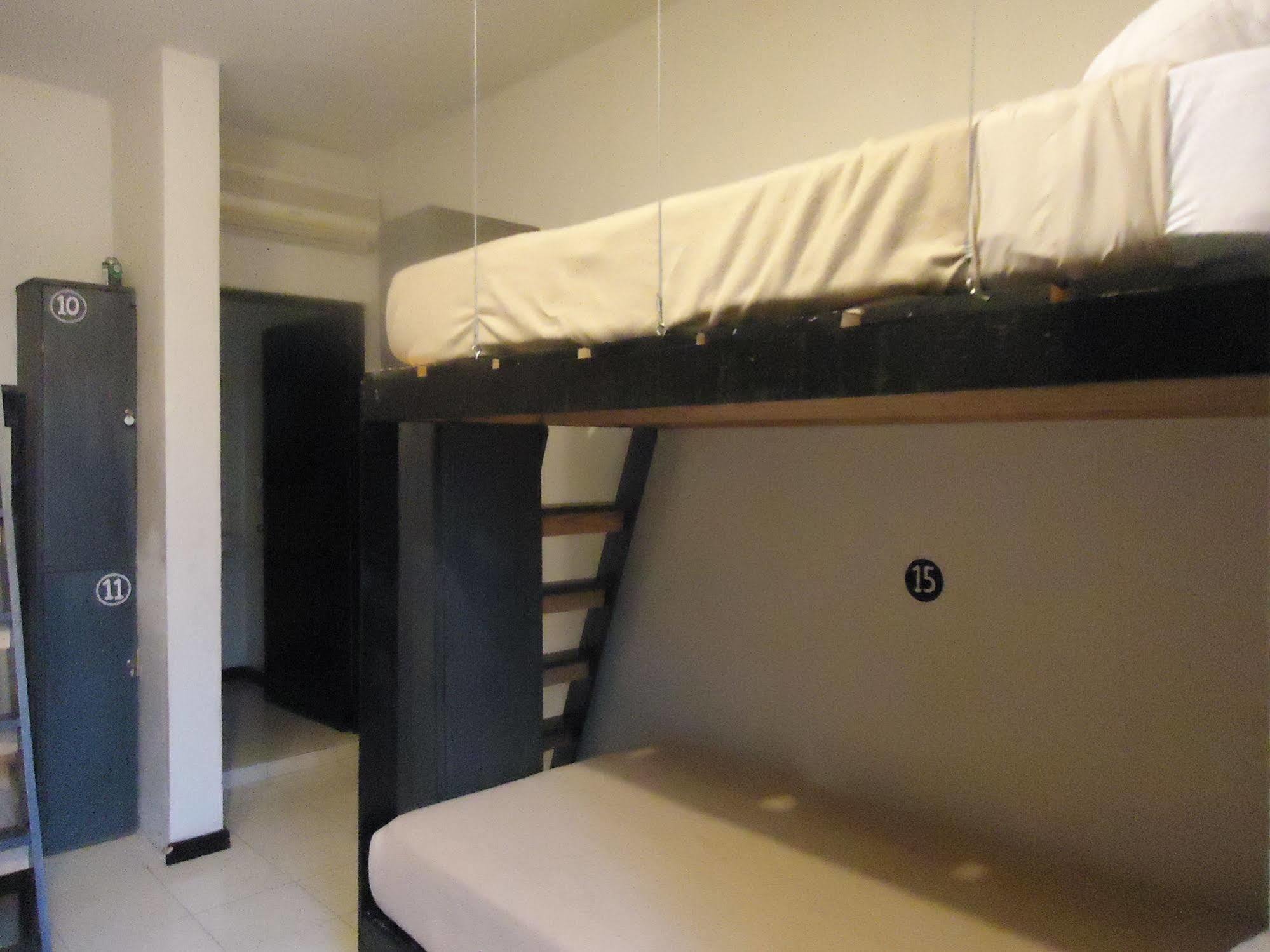 Humble Bumble Hostel Playa del Carmen Exterior photo