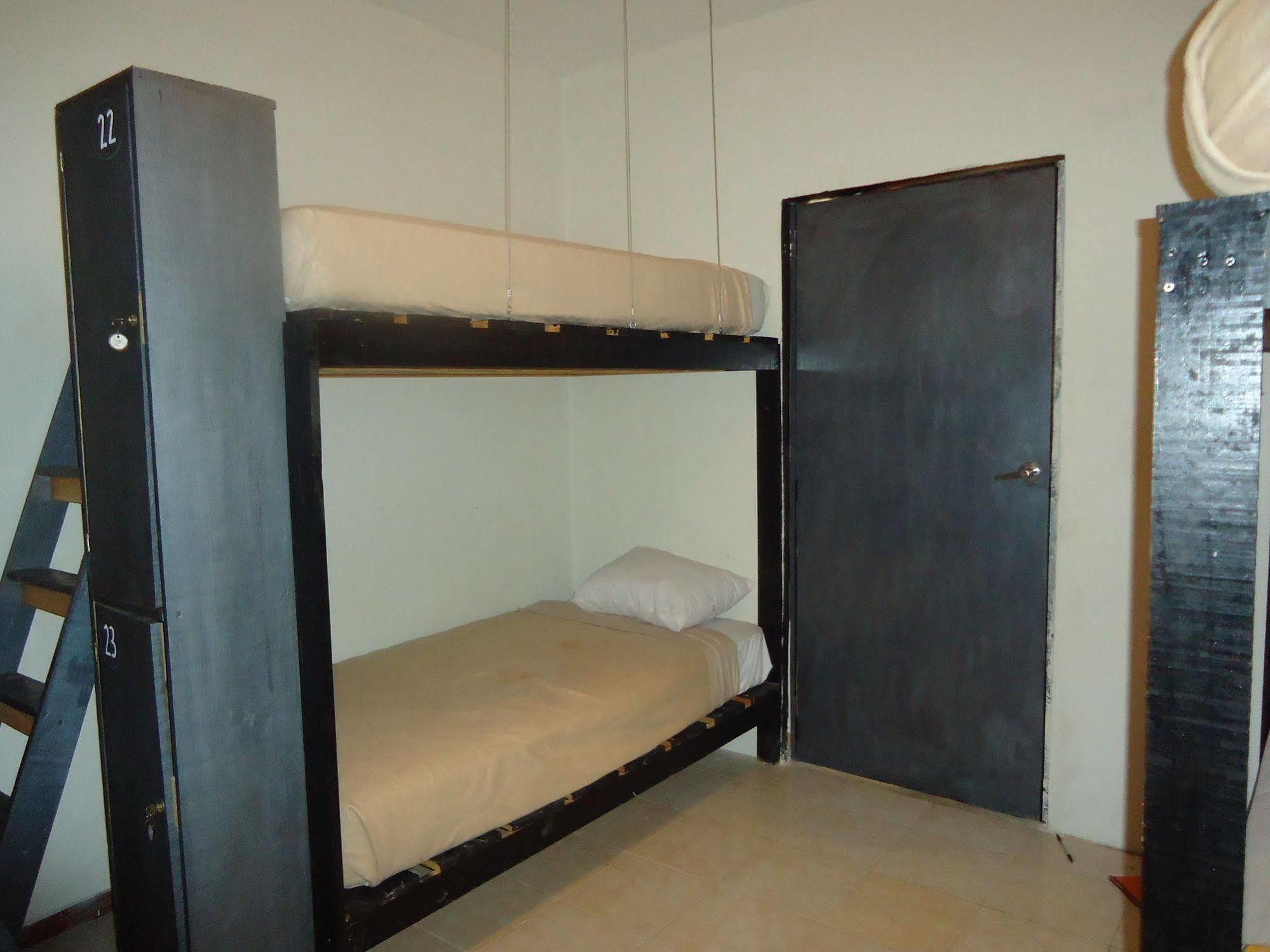 Humble Bumble Hostel Playa del Carmen Exterior photo